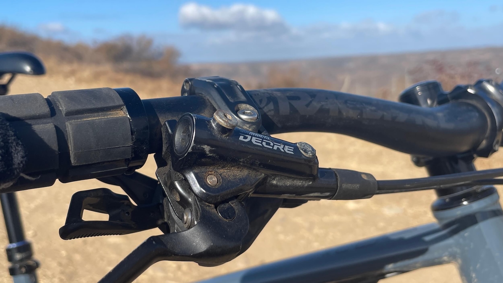 Shimano Deore M6100 drivetrain and brakes