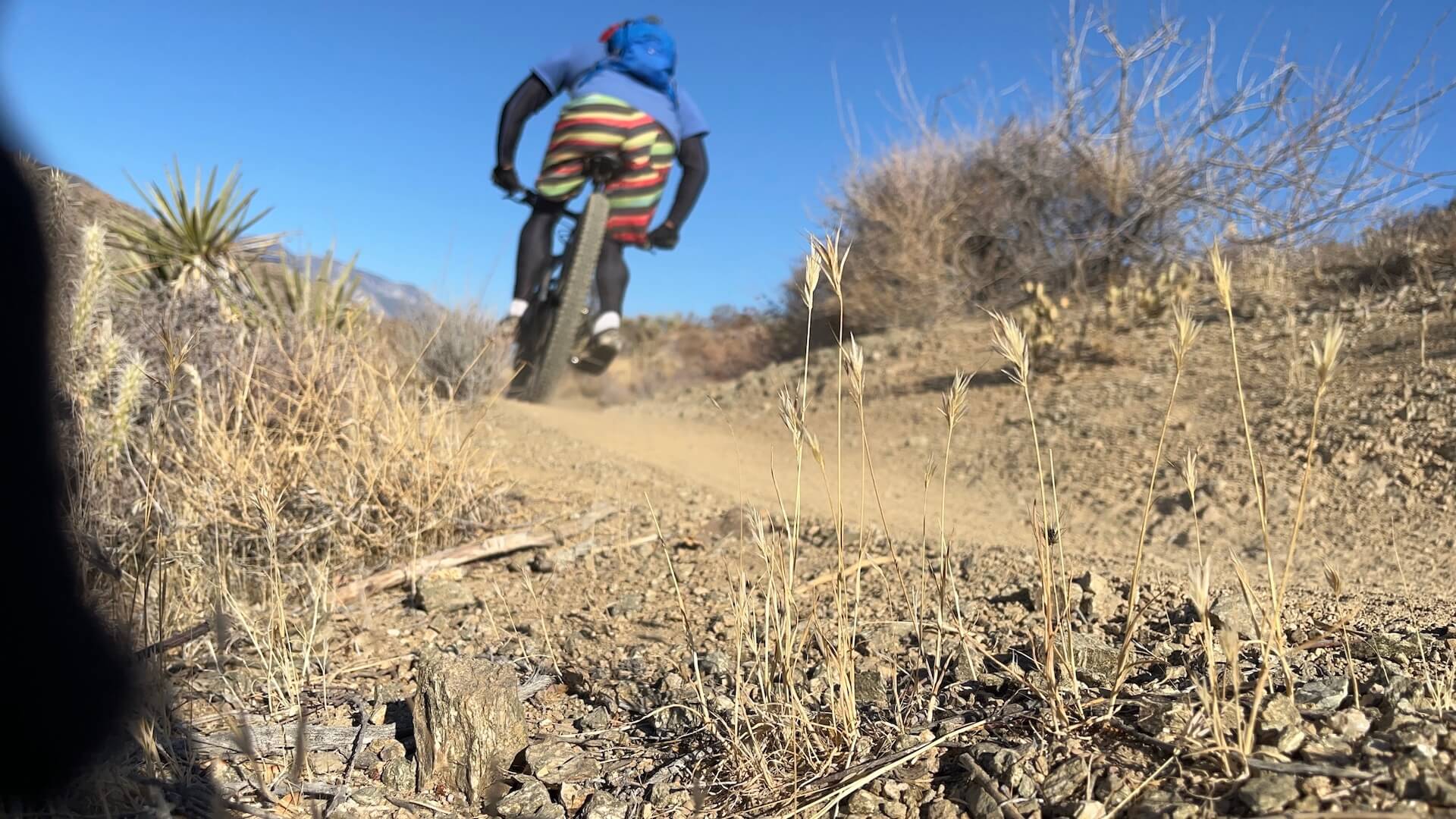 Speed and the tires throwing some dust